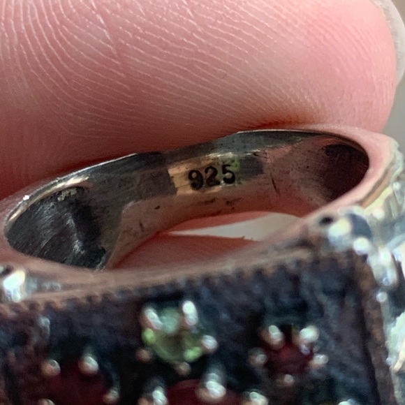 STERLING SILVER GARNET & PERIDOT STATEMENT RING - Picture 6 of 7